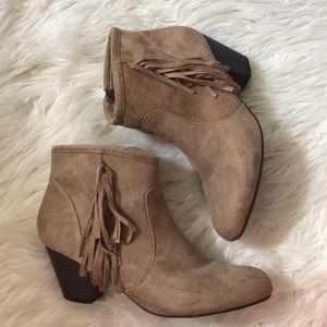 Nicole Dynasty Tan Tassel Bootie